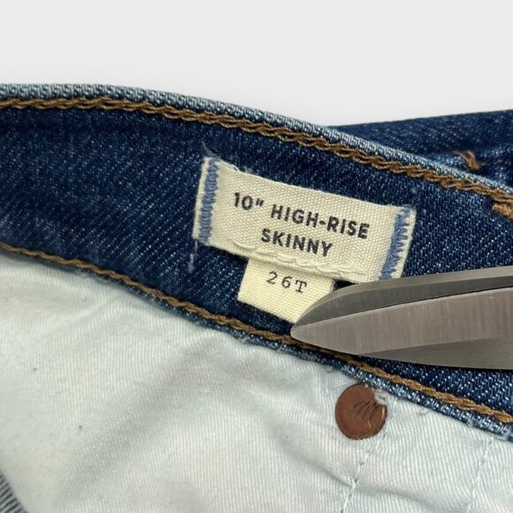 Madewell Tall 10" High-Rise Skinny Jeans in Wendover Wash: TENCEL™ Denim Edition - Picture 5 of 9